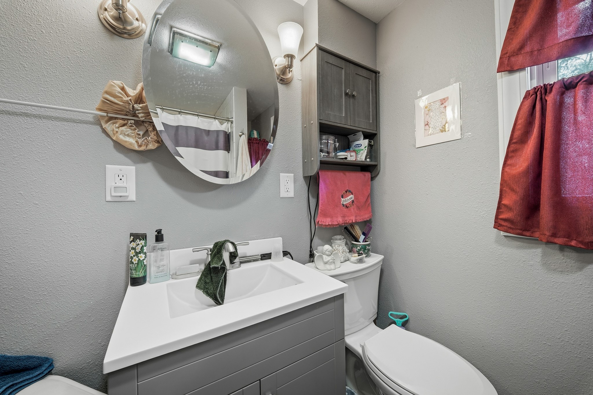 1135 Mansfield Street Property Photo 13