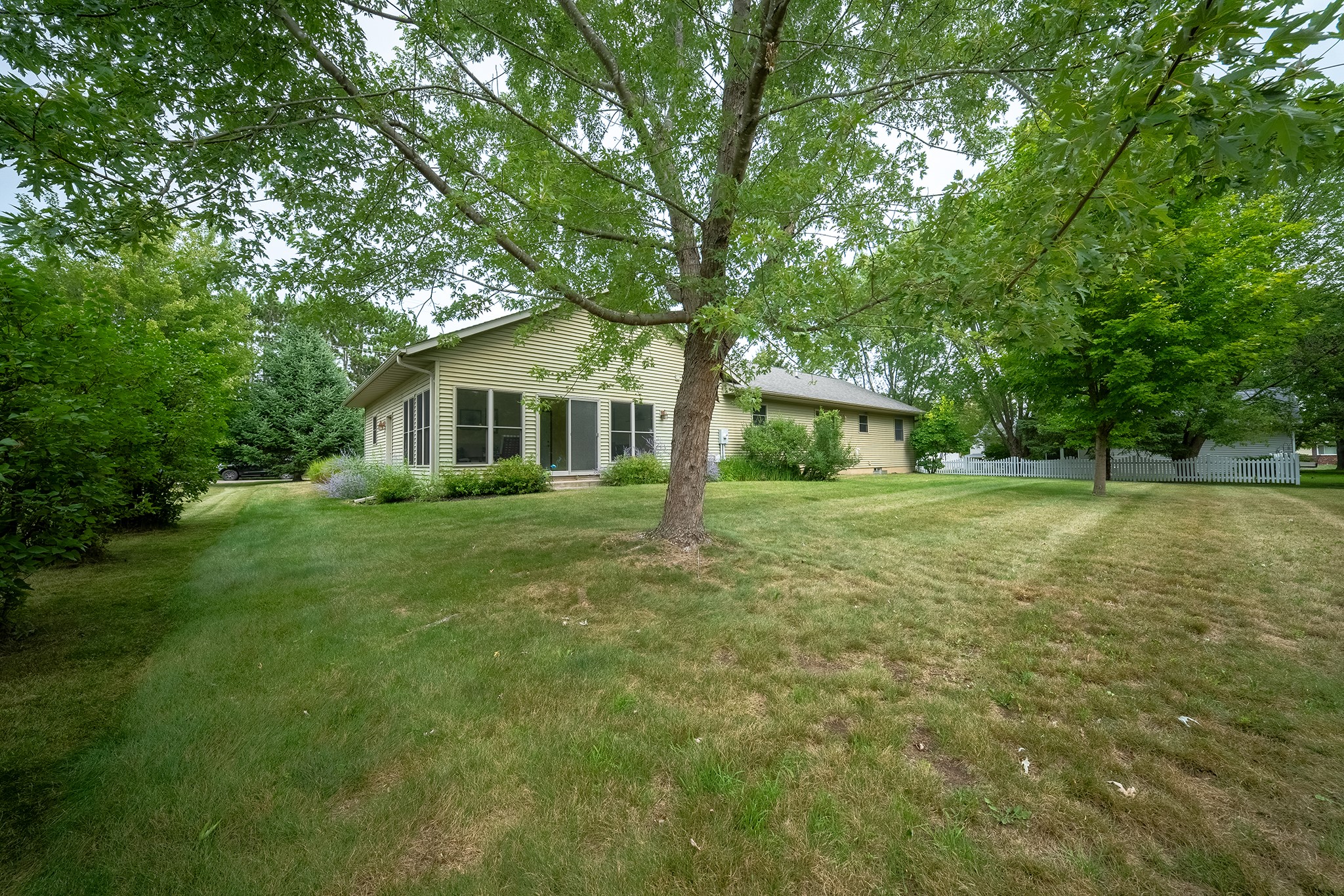 913 Bridgewater Avenue Property Photo 4