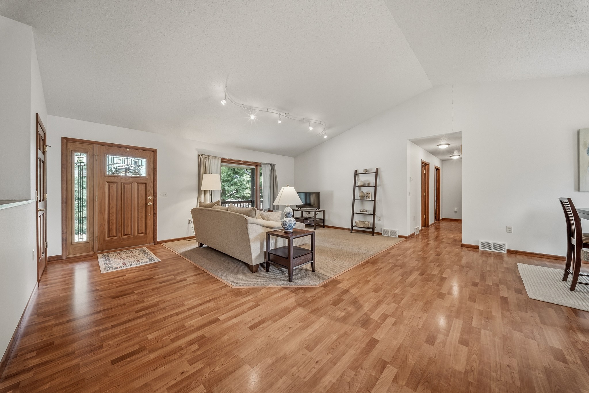 913 Bridgewater Avenue Property Photo 6