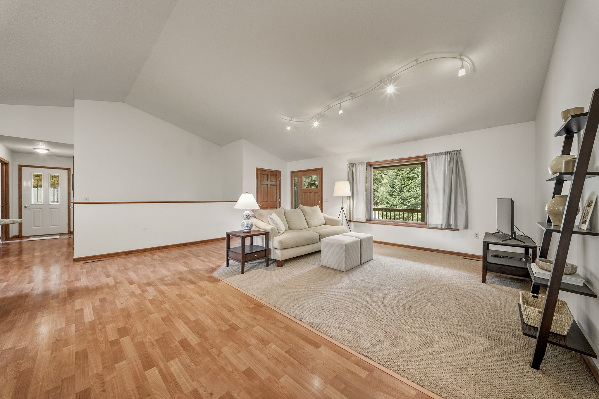 913 Bridgewater Avenue Property Photo 7