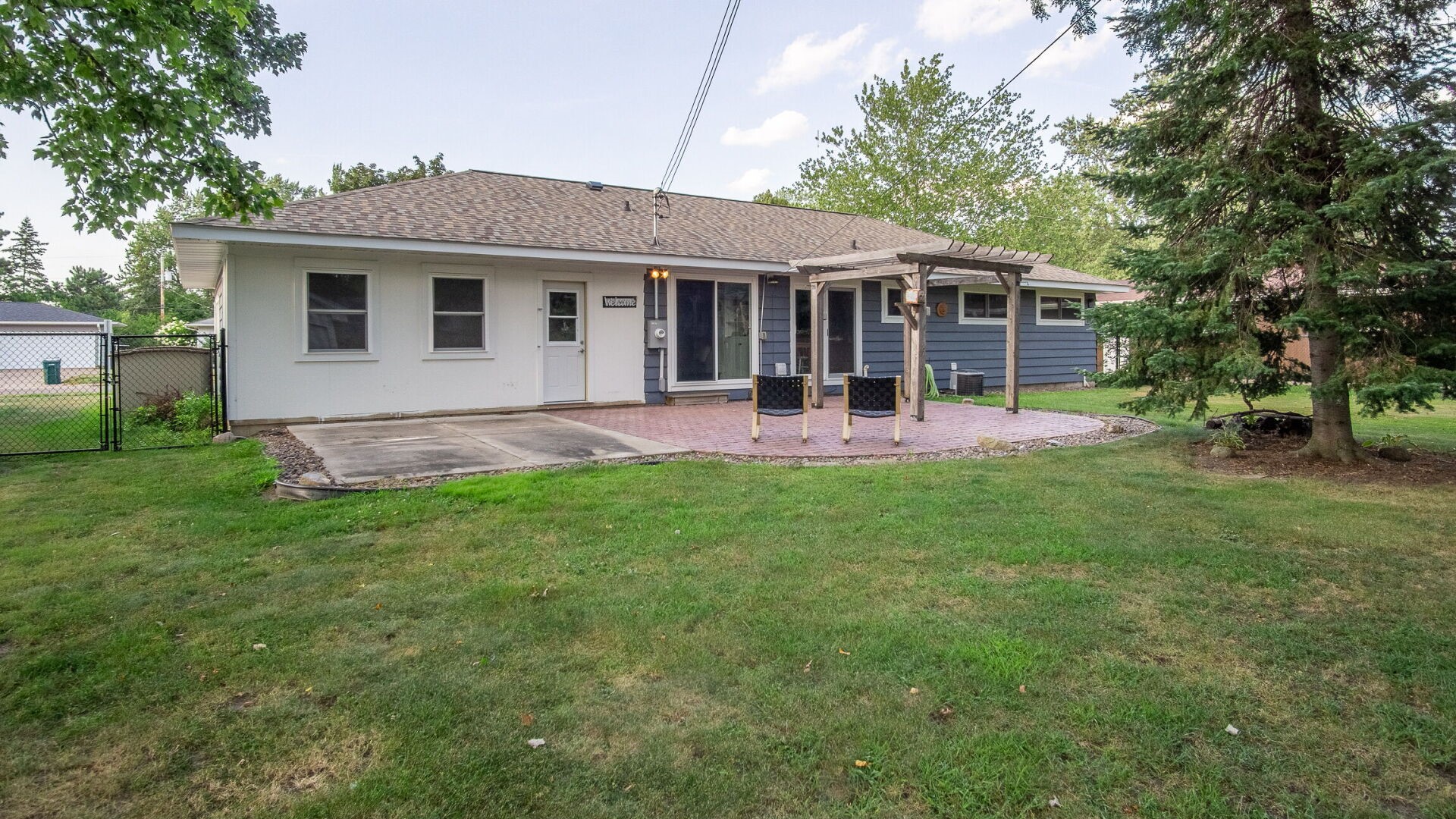 1905 E Lexington Boulevard Property Photo 8