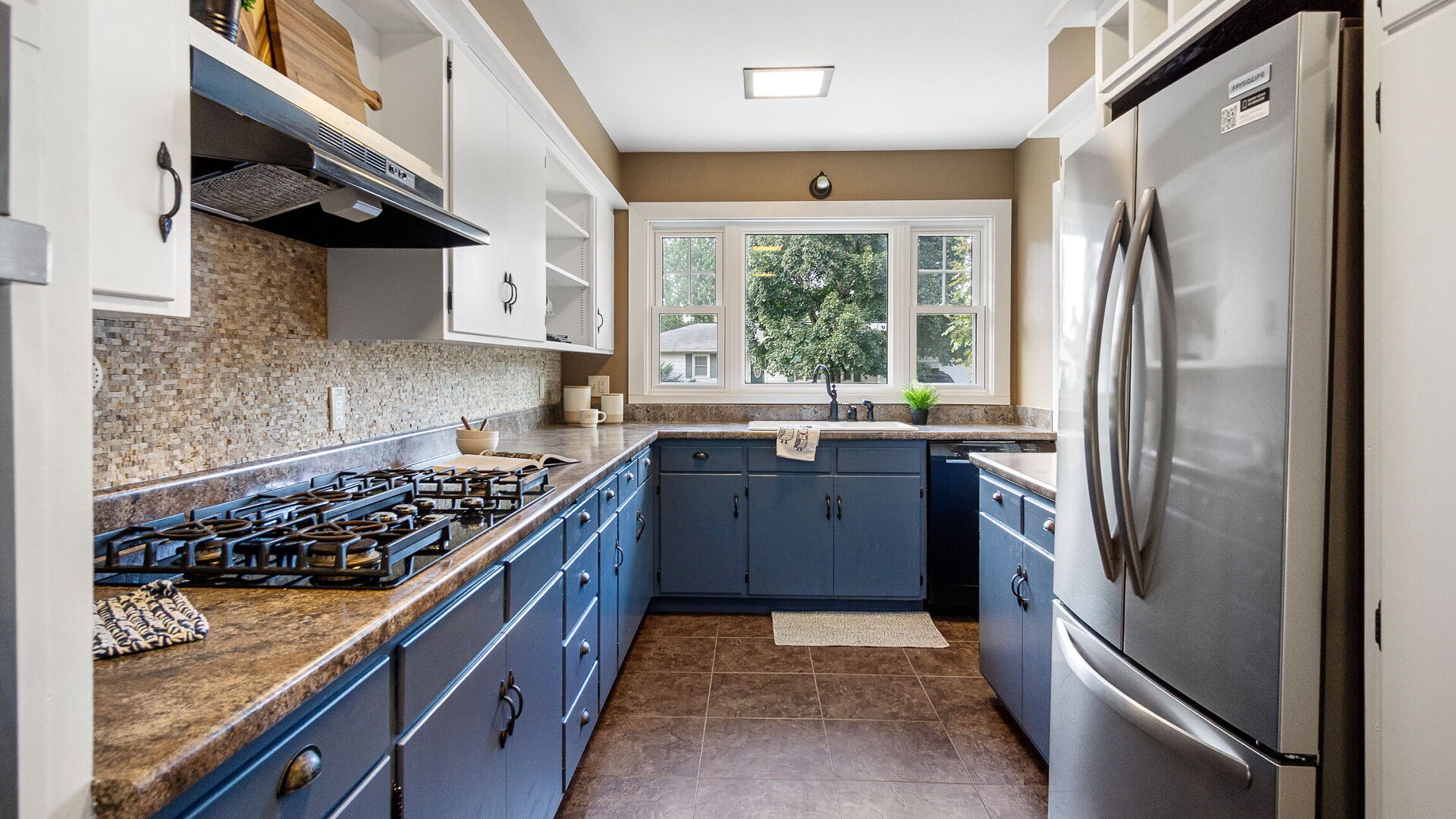 1905 E Lexington Boulevard Property Photo 17