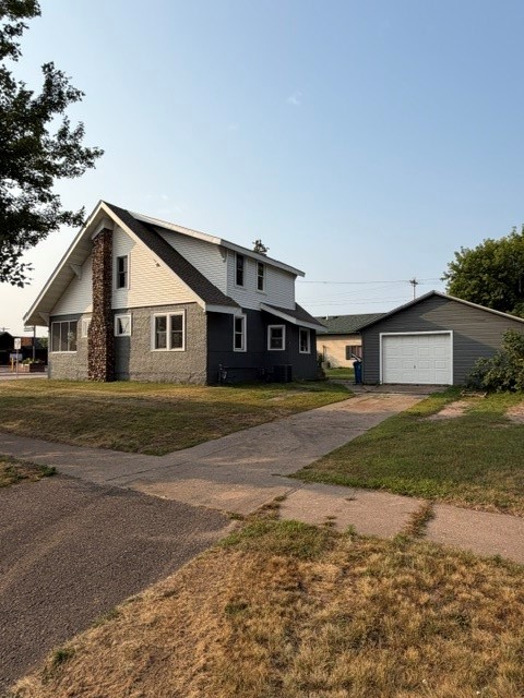 121 N River St Property Photo 1