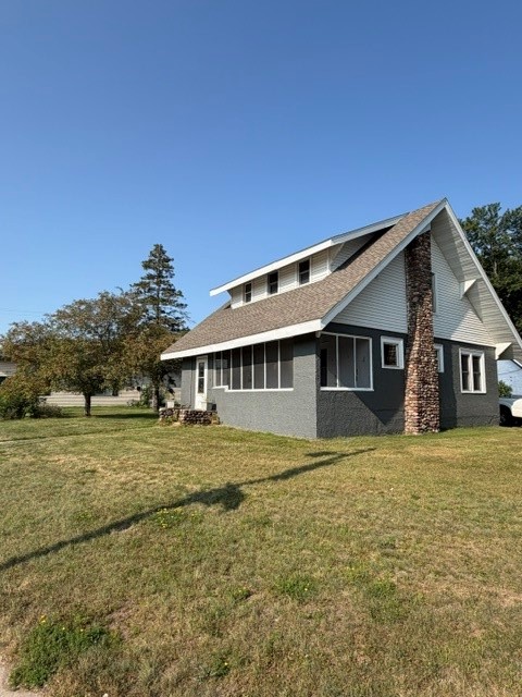 121 N River St Property Photo 3