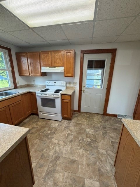 121 N River St Property Photo 5