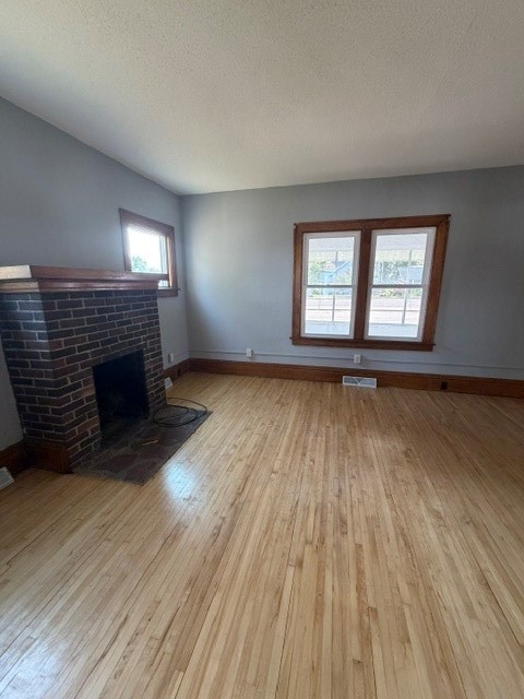 121 N River St Property Photo 18