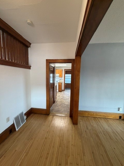 121 N River St Property Photo 19
