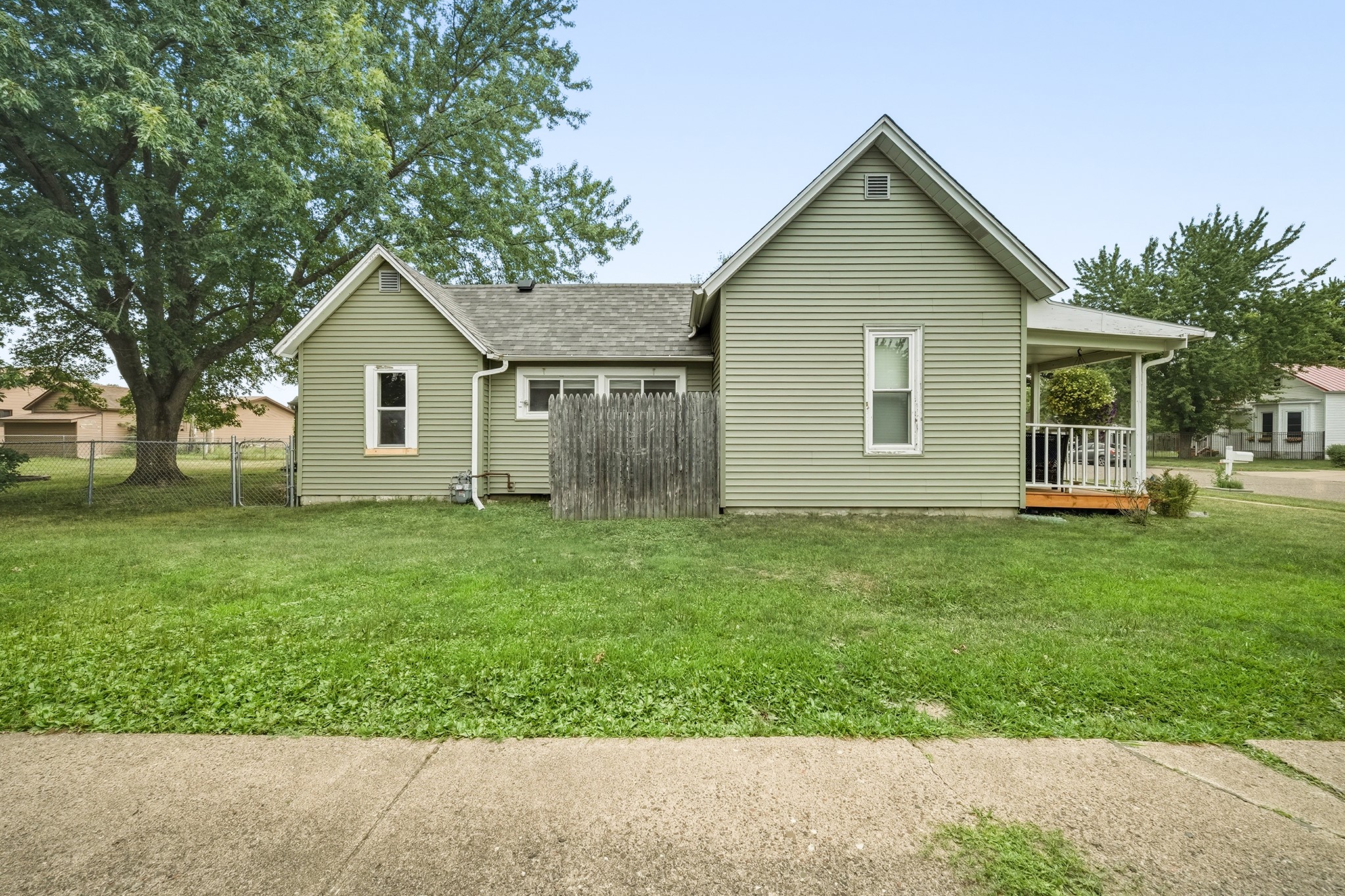 1619 Garfield Avenue Property Photo 5