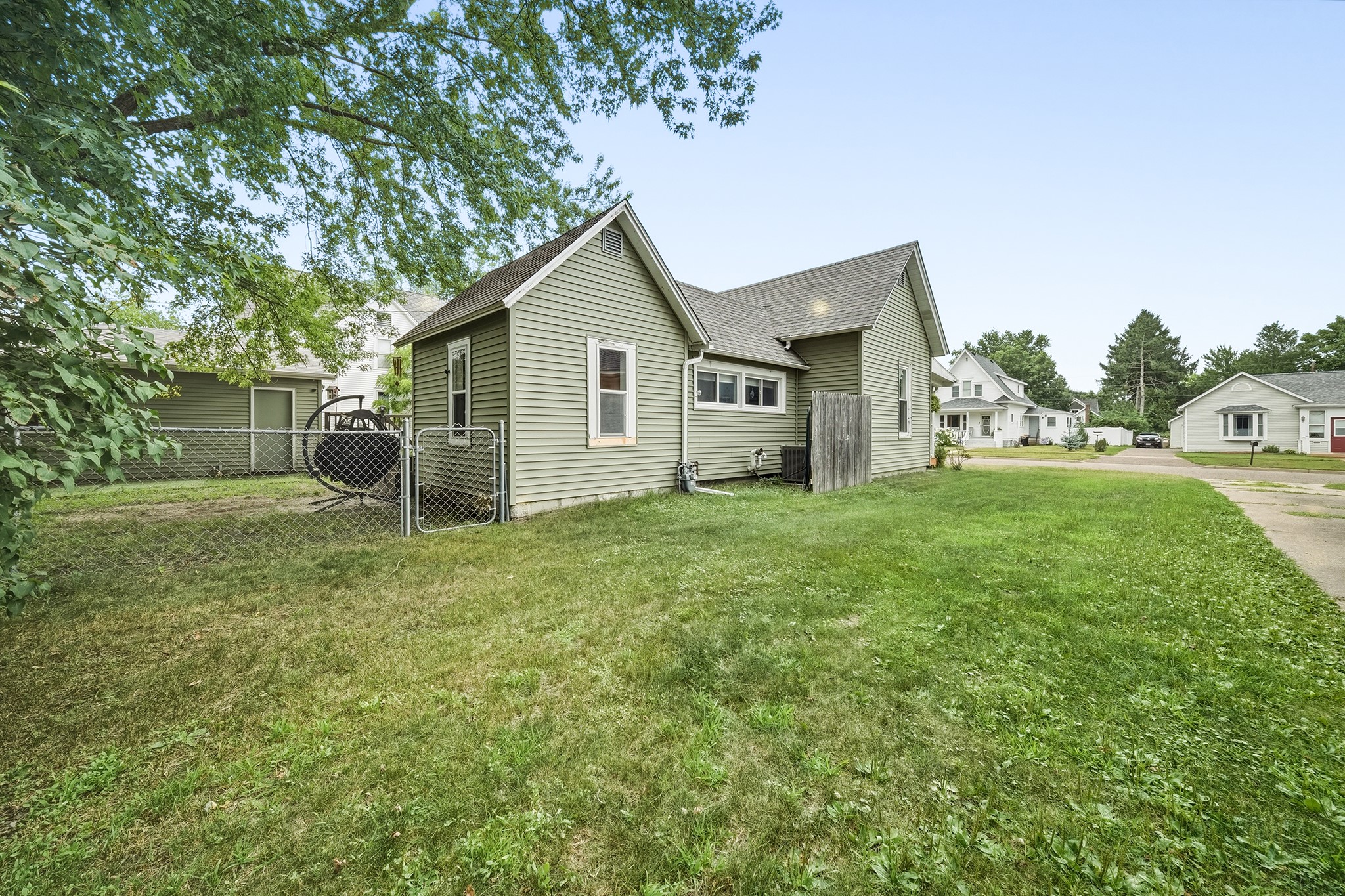 1619 Garfield Avenue Property Photo 6