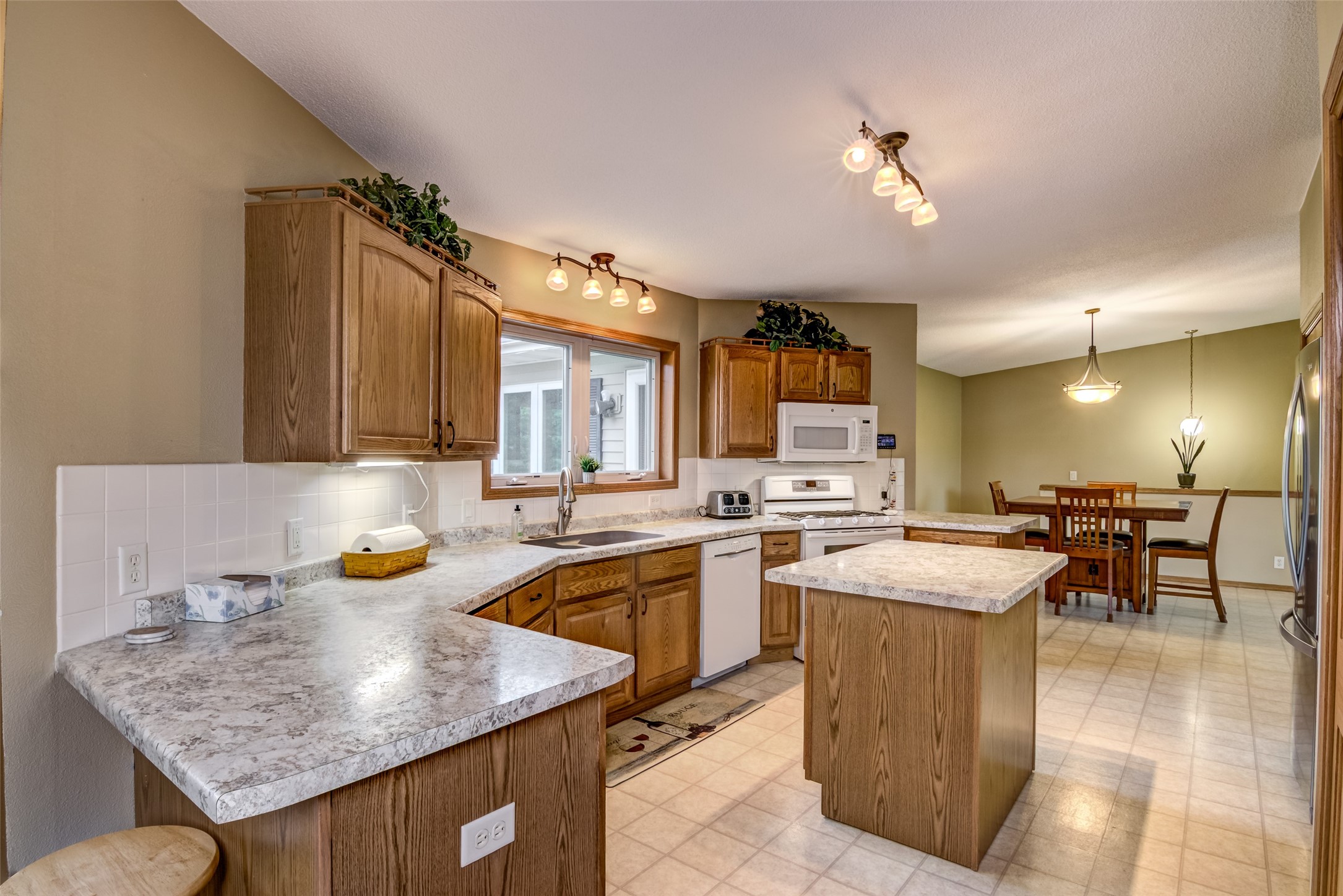 13903 132nd Street Property Photo 6