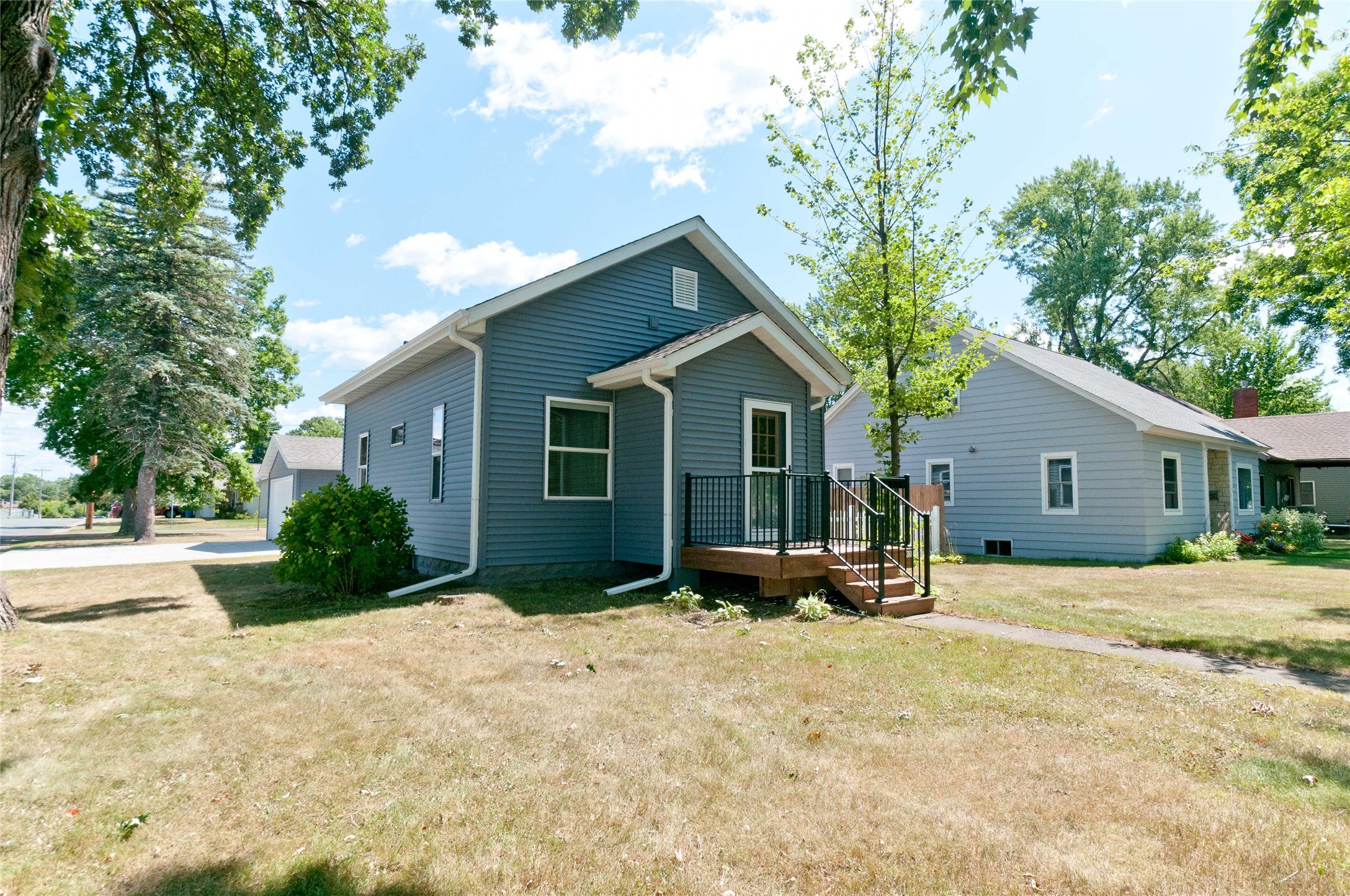 939 Craite Avenue Property Photo 1