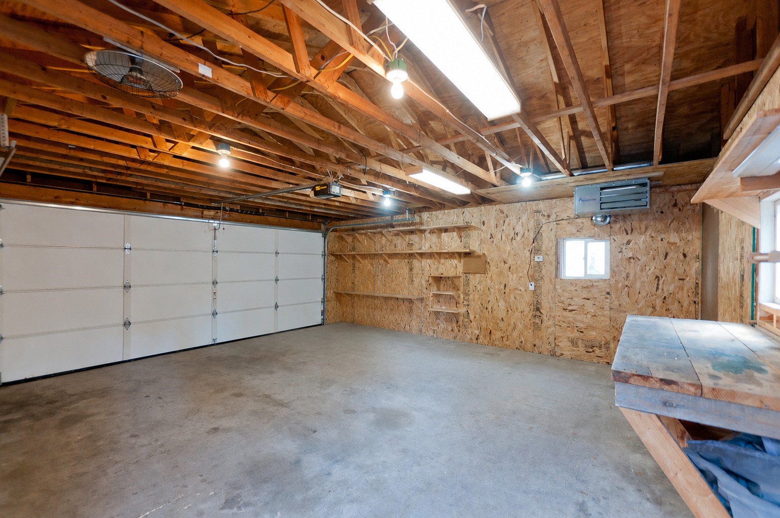 939 Craite Avenue Property Photo 8