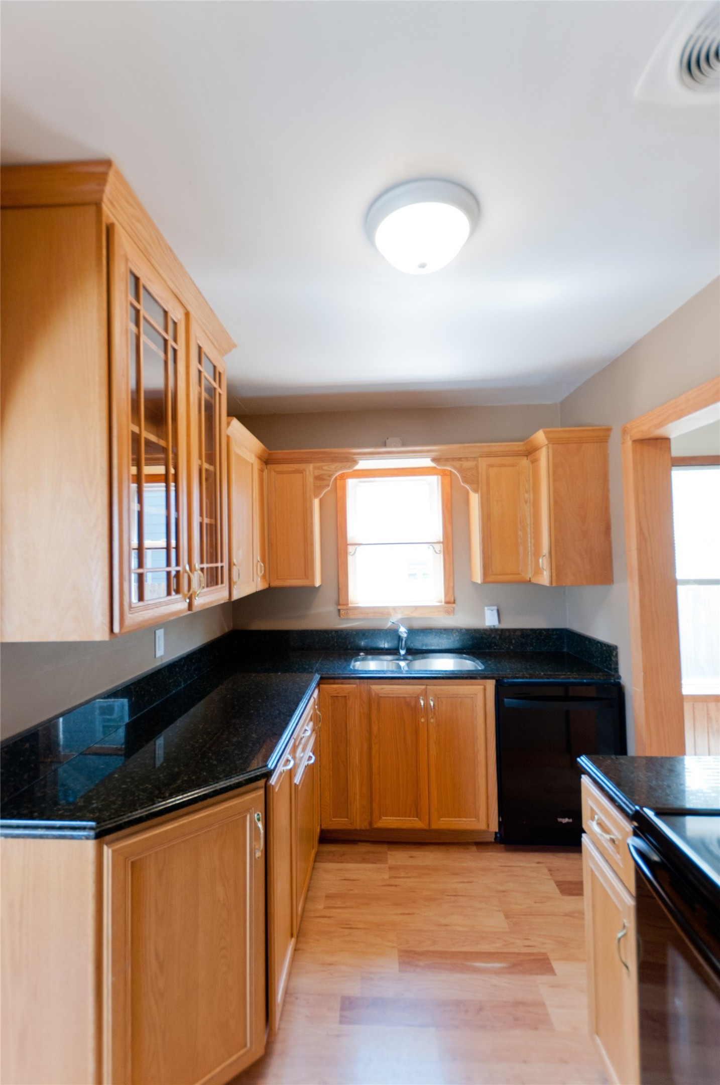 939 Craite Avenue Property Photo 16