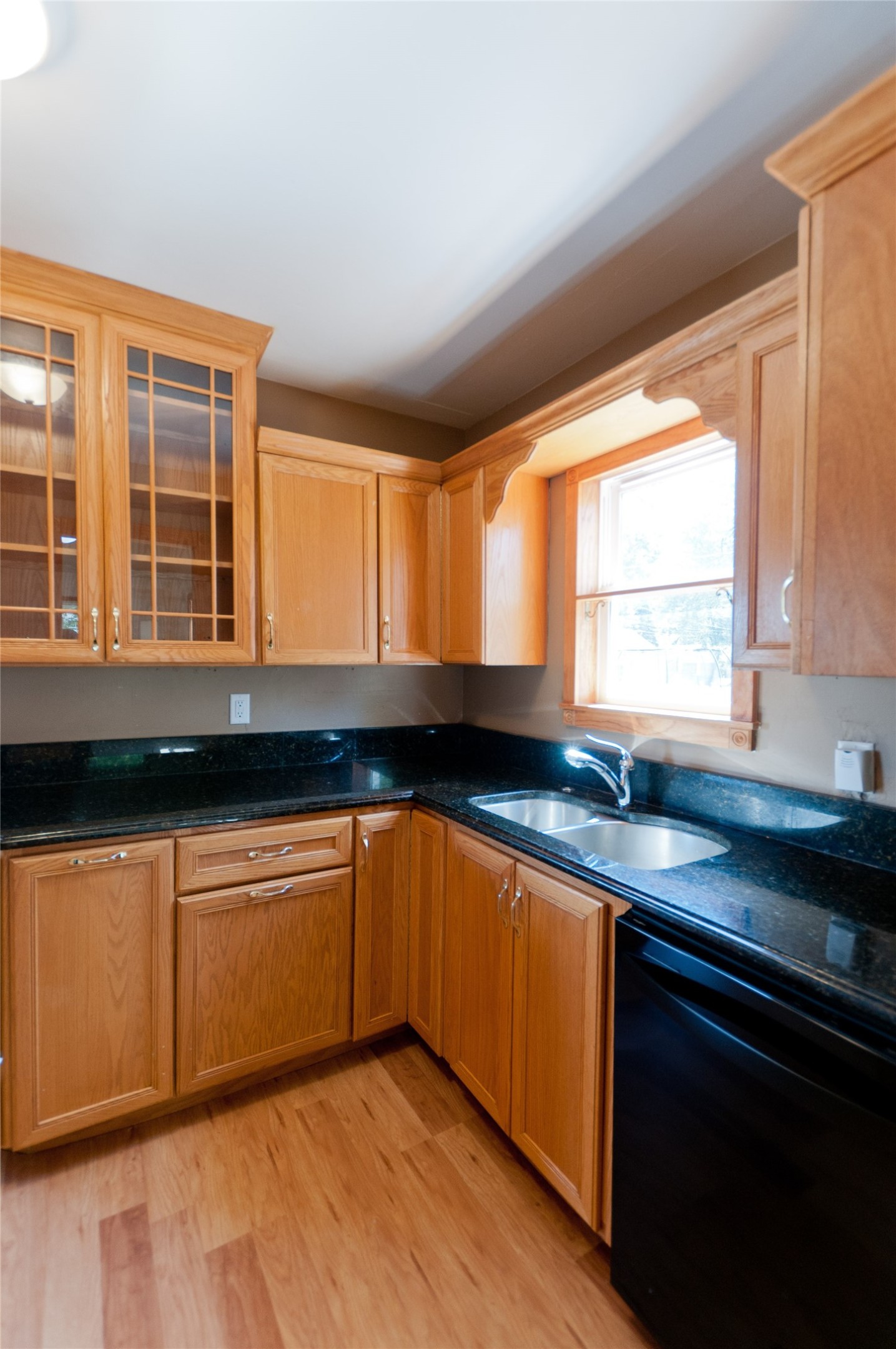 939 Craite Avenue Property Photo 18