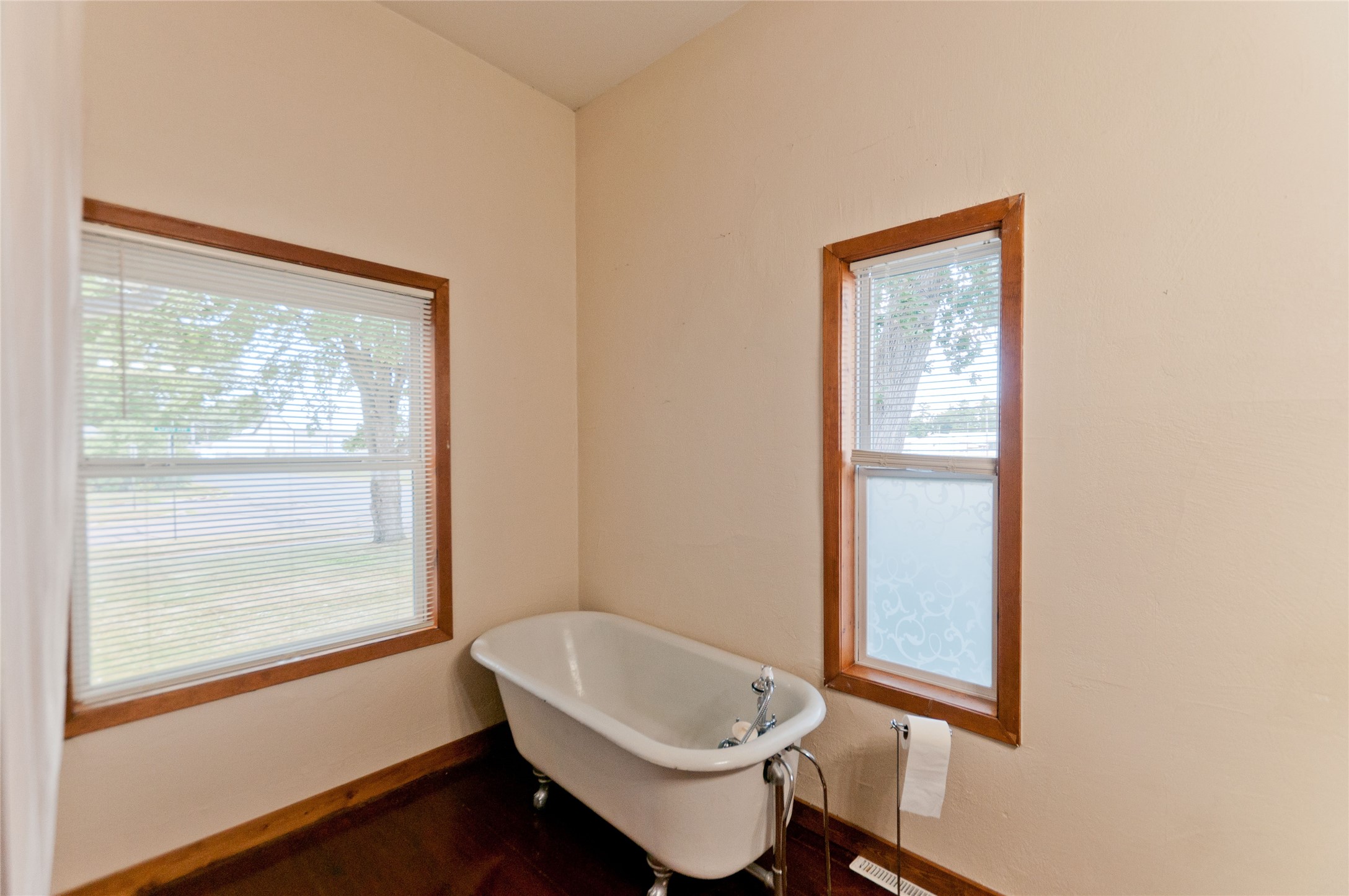 939 Craite Avenue Property Photo 28