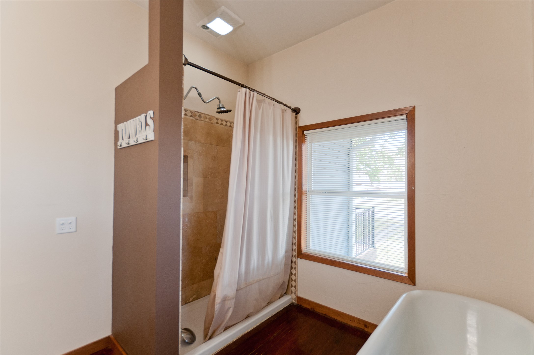 939 Craite Avenue Property Photo 29