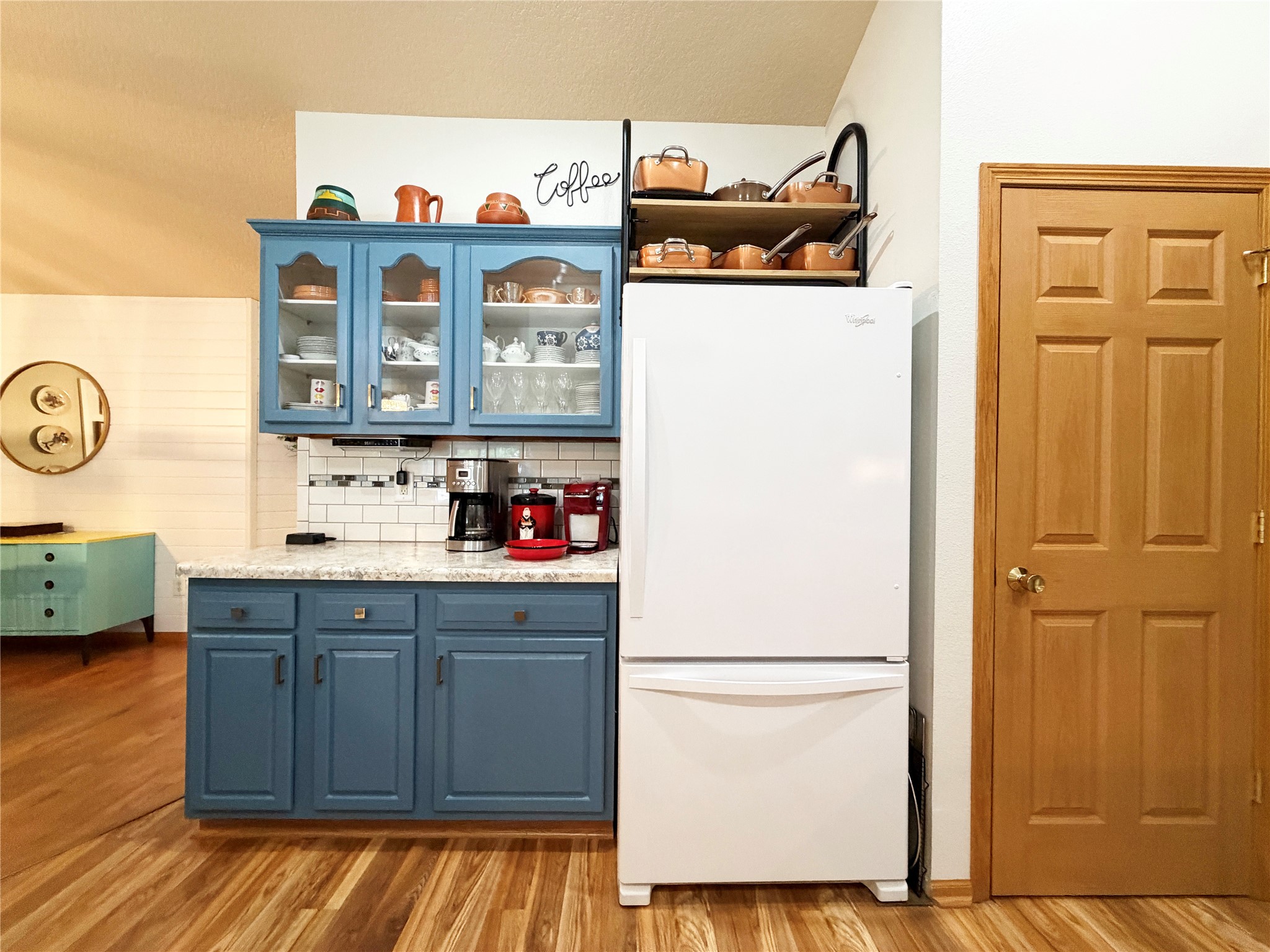 1220 E Orchard Beach Lane C Property Photo 6