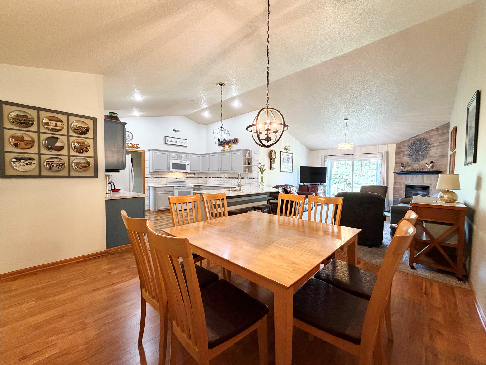 1220 E Orchard Beach Lane C Property Photo 12