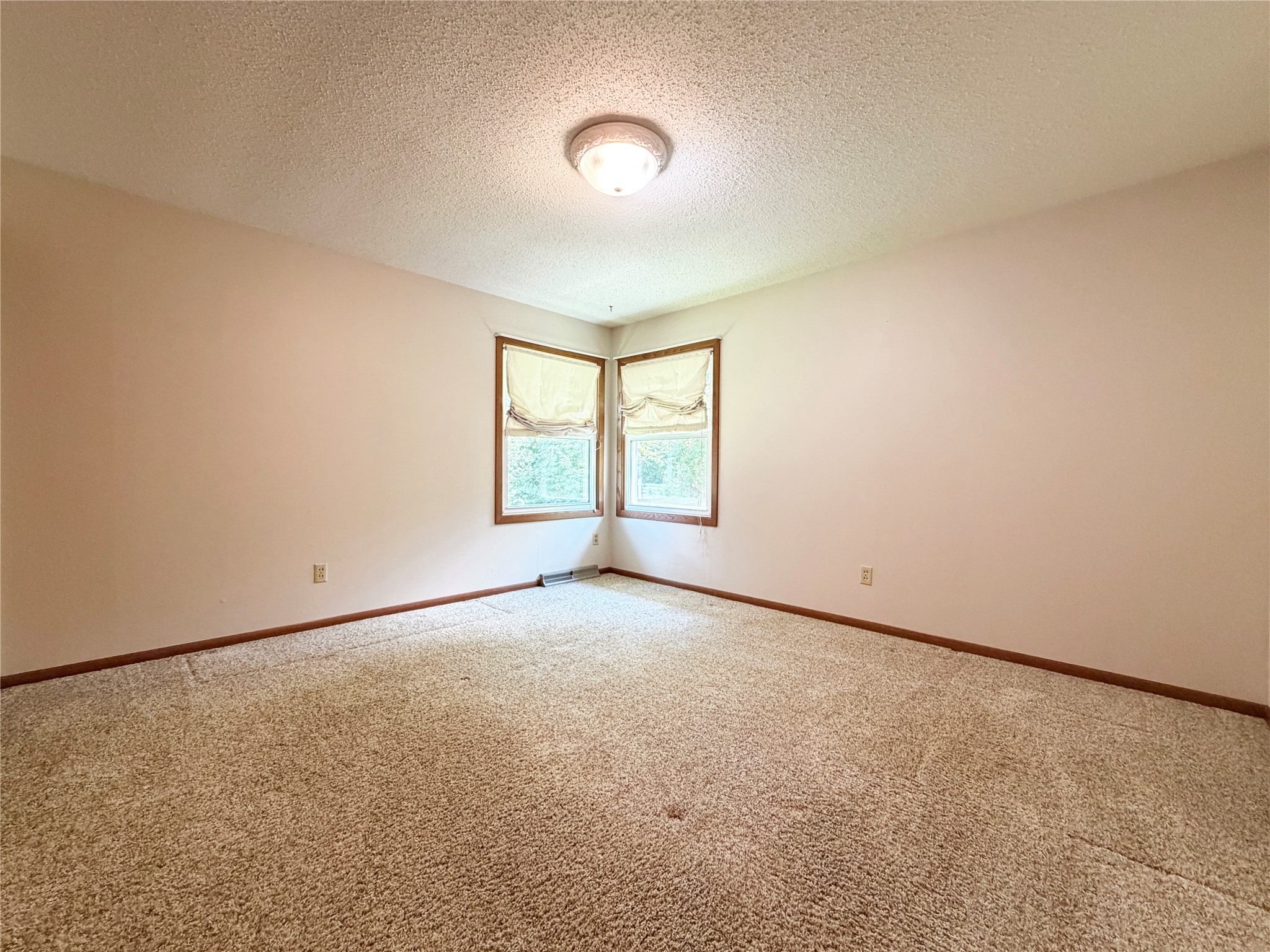 1105 Bayview Avenue Property Photo 19