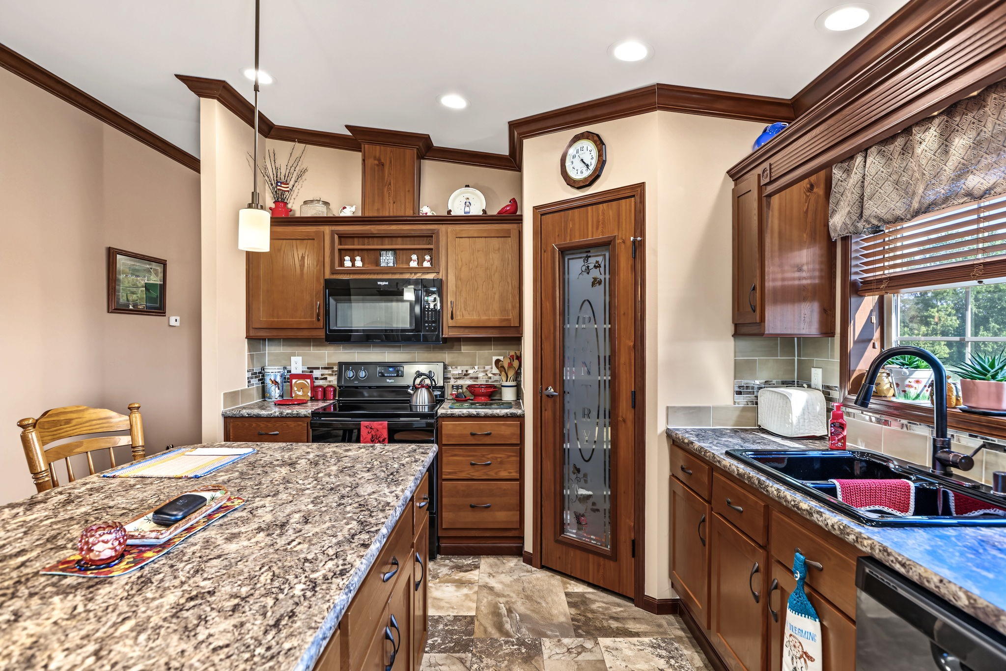 1820 5th Avenue Property Photo 18