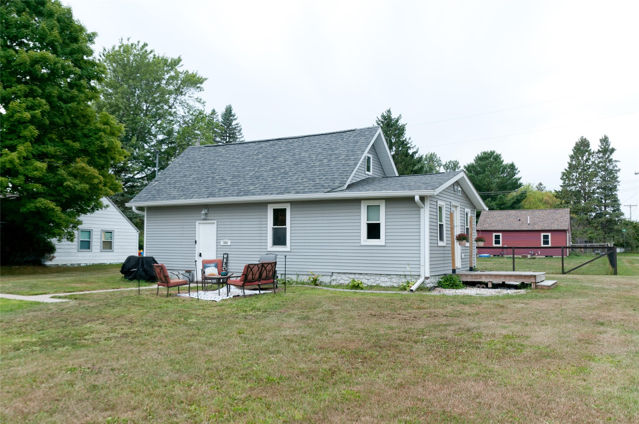 900 W Poplar Avenue Property Photo 3