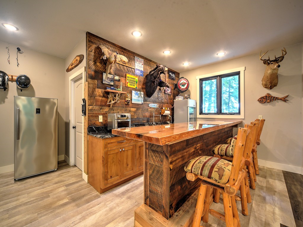 8687 Grover Point Road Property Photo 25