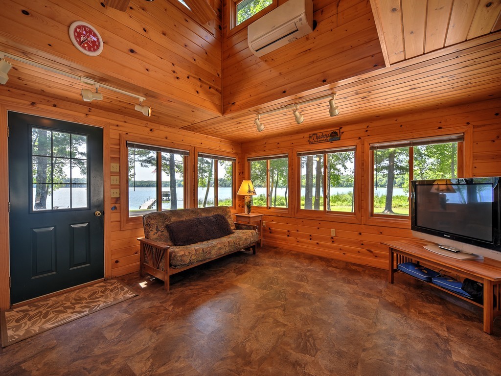 8687 Grover Point Road Property Photo 30