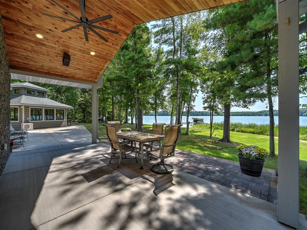 8687 Grover Point Road Property Photo 36