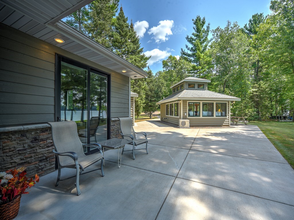 8687 Grover Point Road Property Photo 38