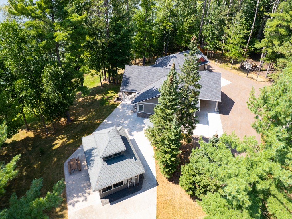 8687 Grover Point Road Property Photo 40