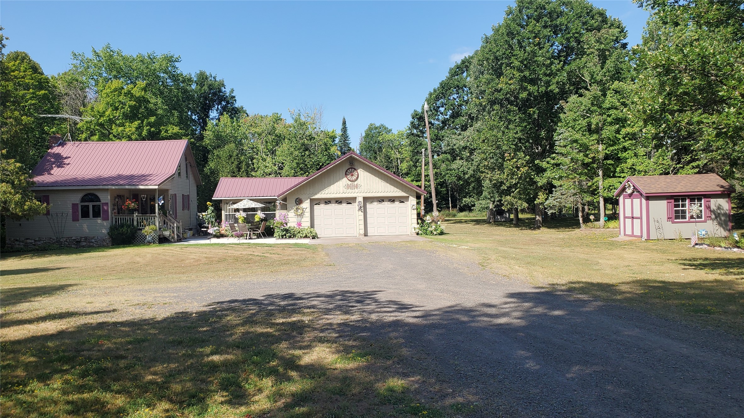 3005 S County Highway H Property Photo 4
