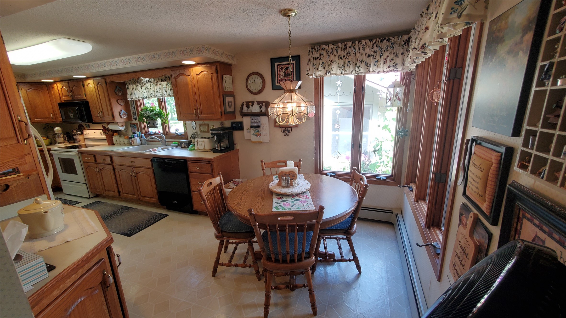 3005 S County Highway H Property Photo 11