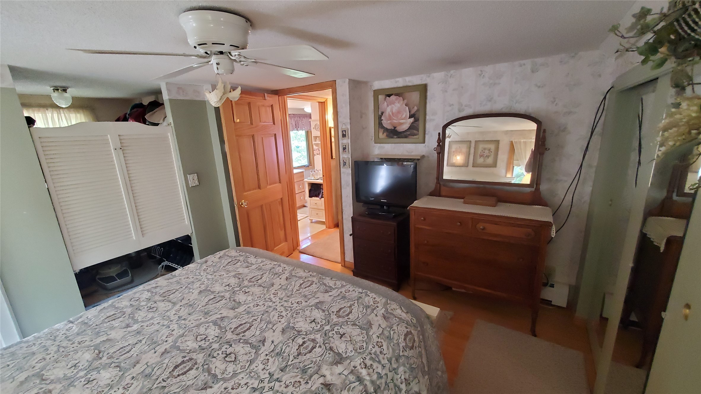 3005 S County Highway H Property Photo 21