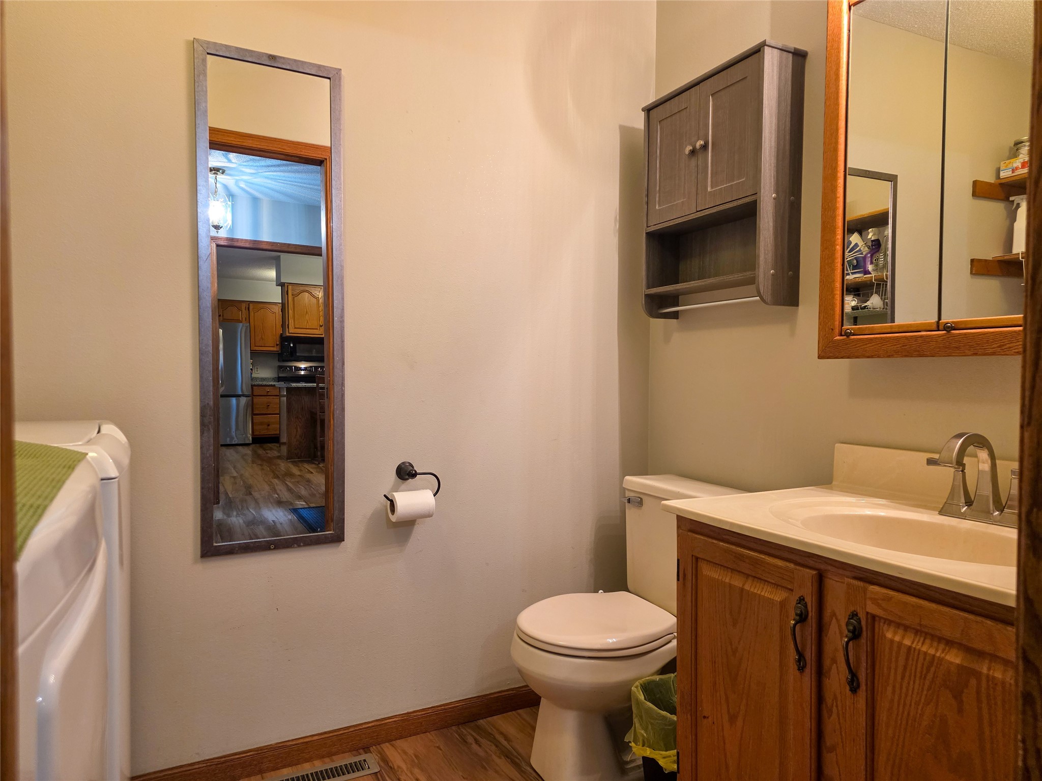 302 Summit Court Property Photo 6
