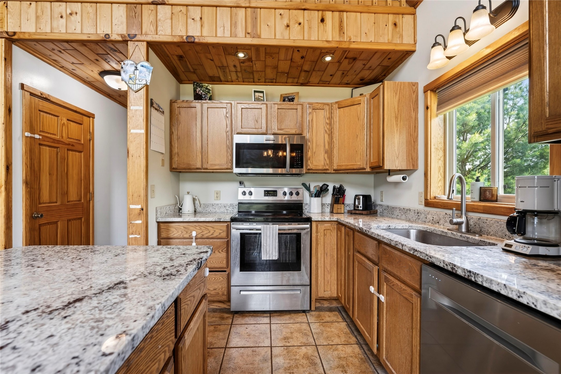 10644n Roynona Road Property Photo 8