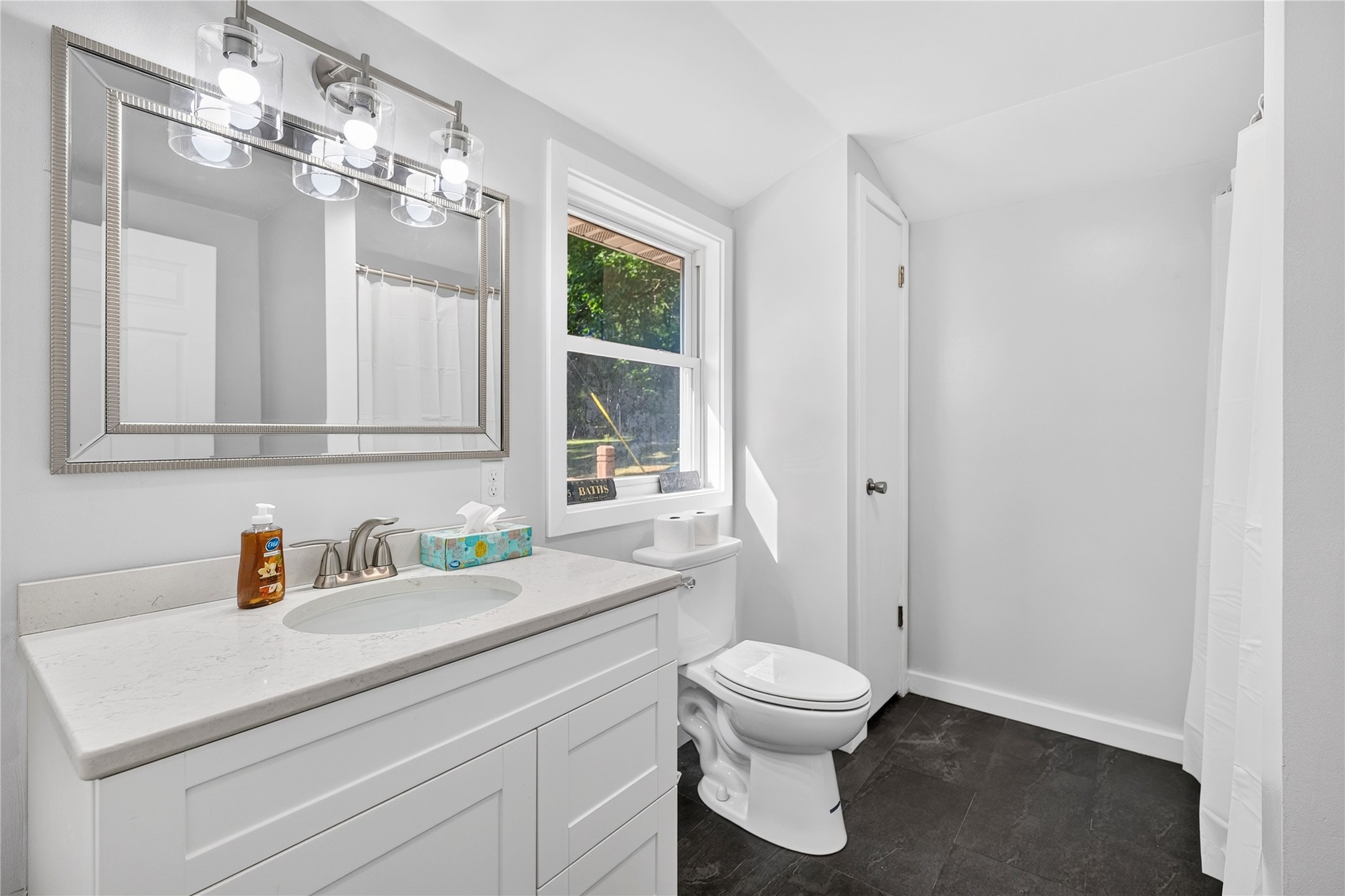 1714 20 3/4 Street Property Photo 3