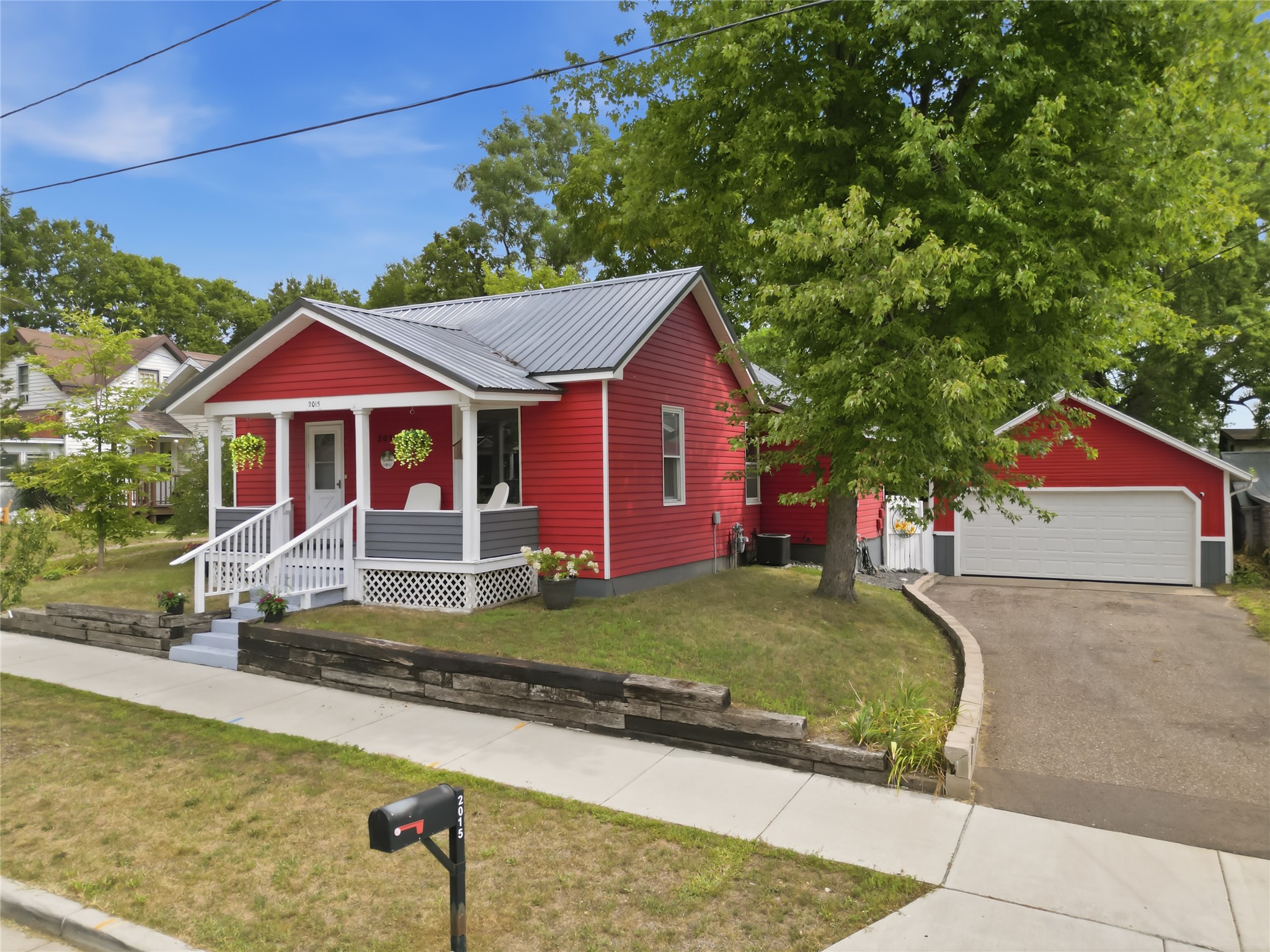 2015 4th Street Property Photo 3