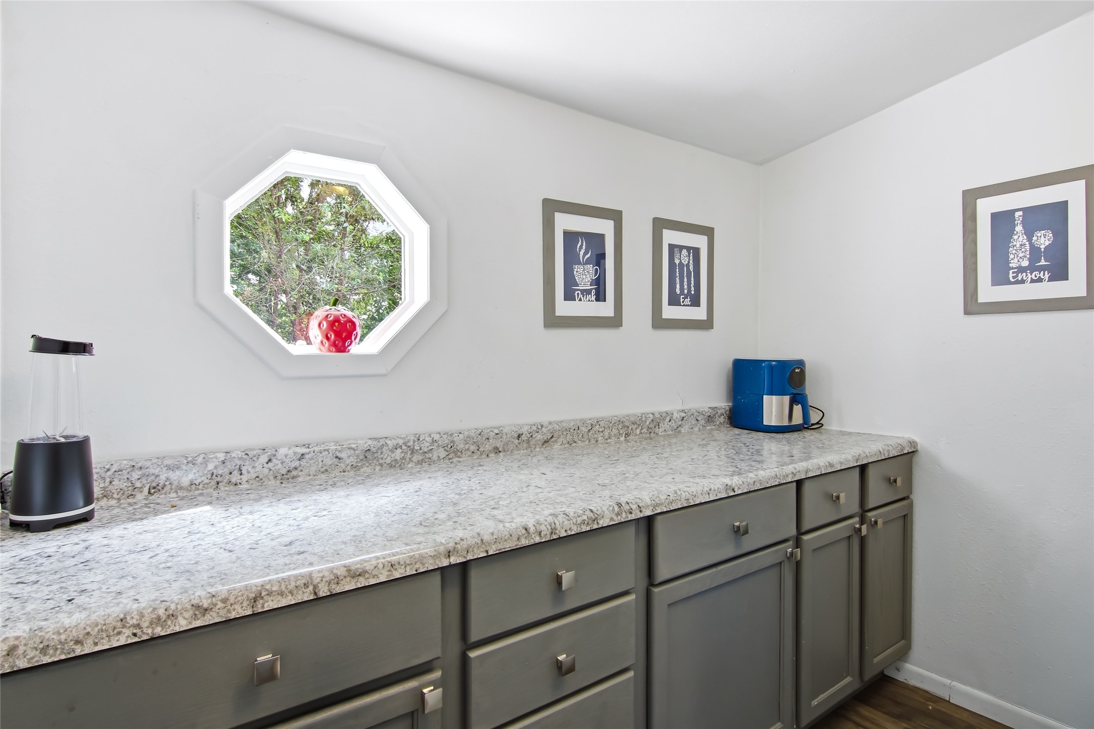 2015 4th Street Property Photo 7