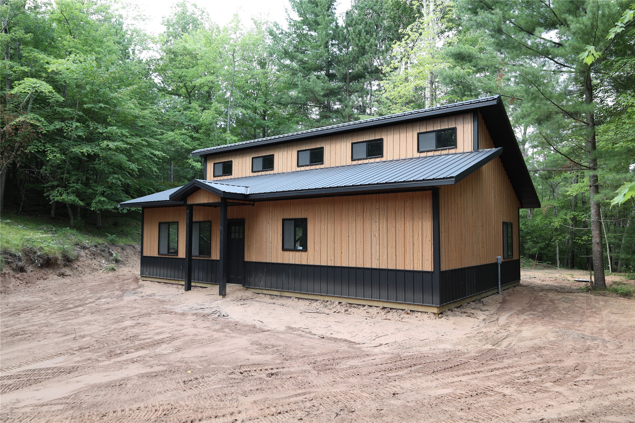3595 Bent Tree Court Property Photo 2