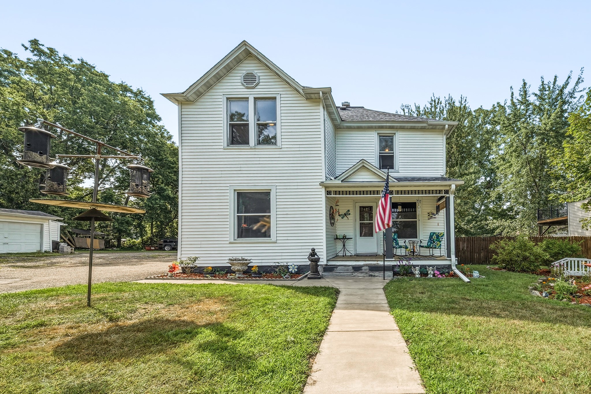1551 E Madison Street Property Photo 1
