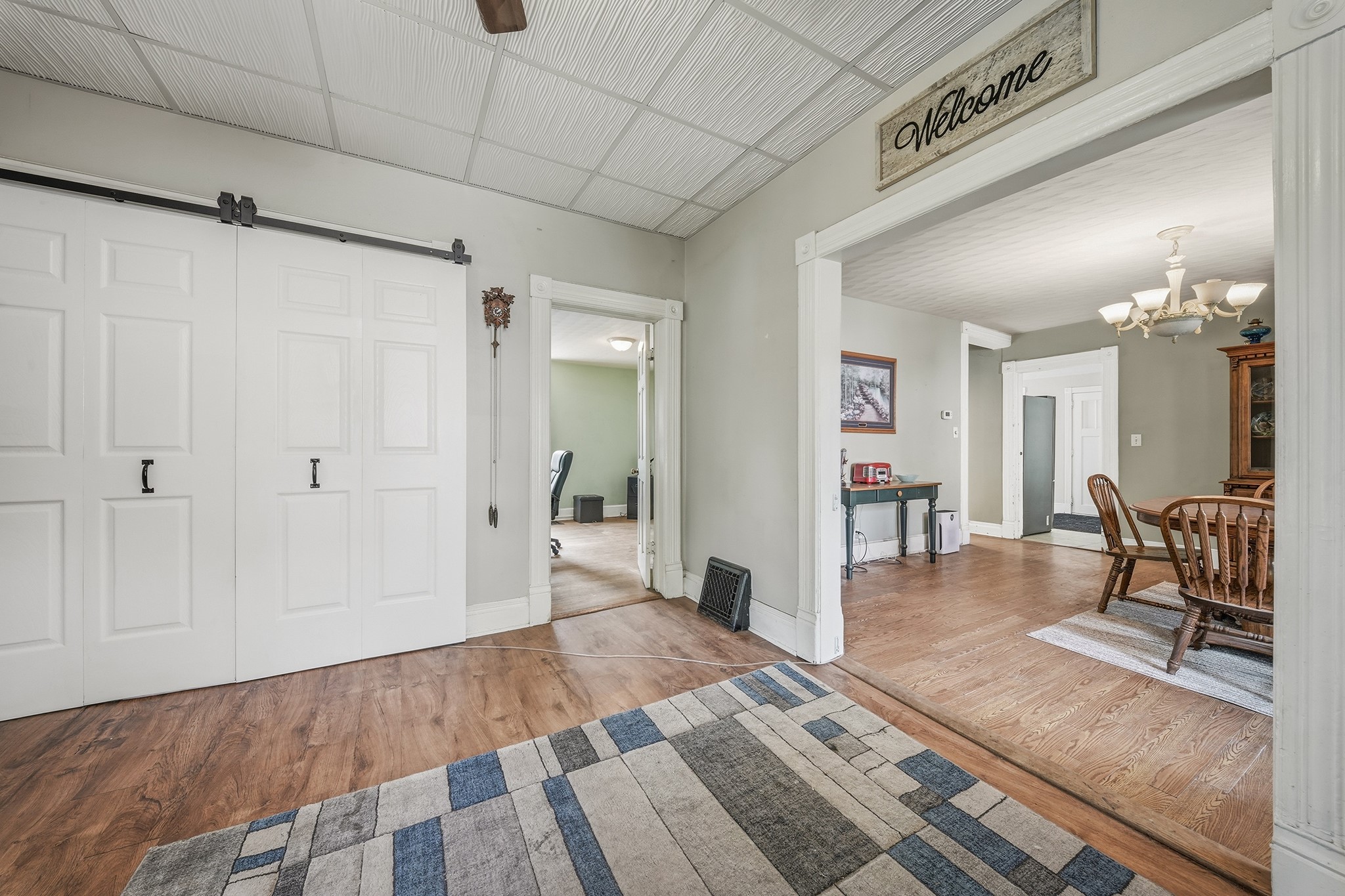 1551 E Madison Street Property Photo 6