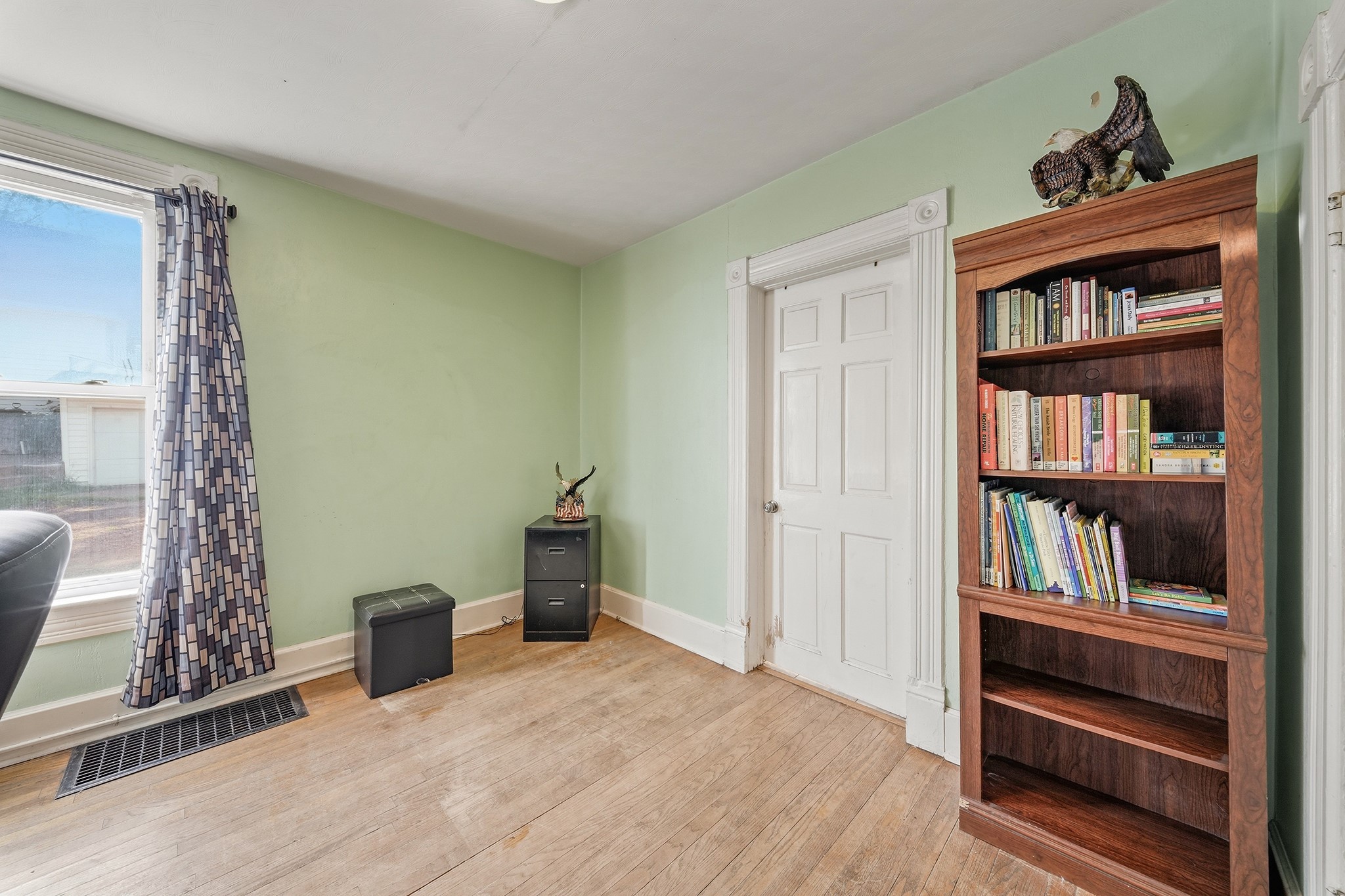 1551 E Madison Street Property Photo 18