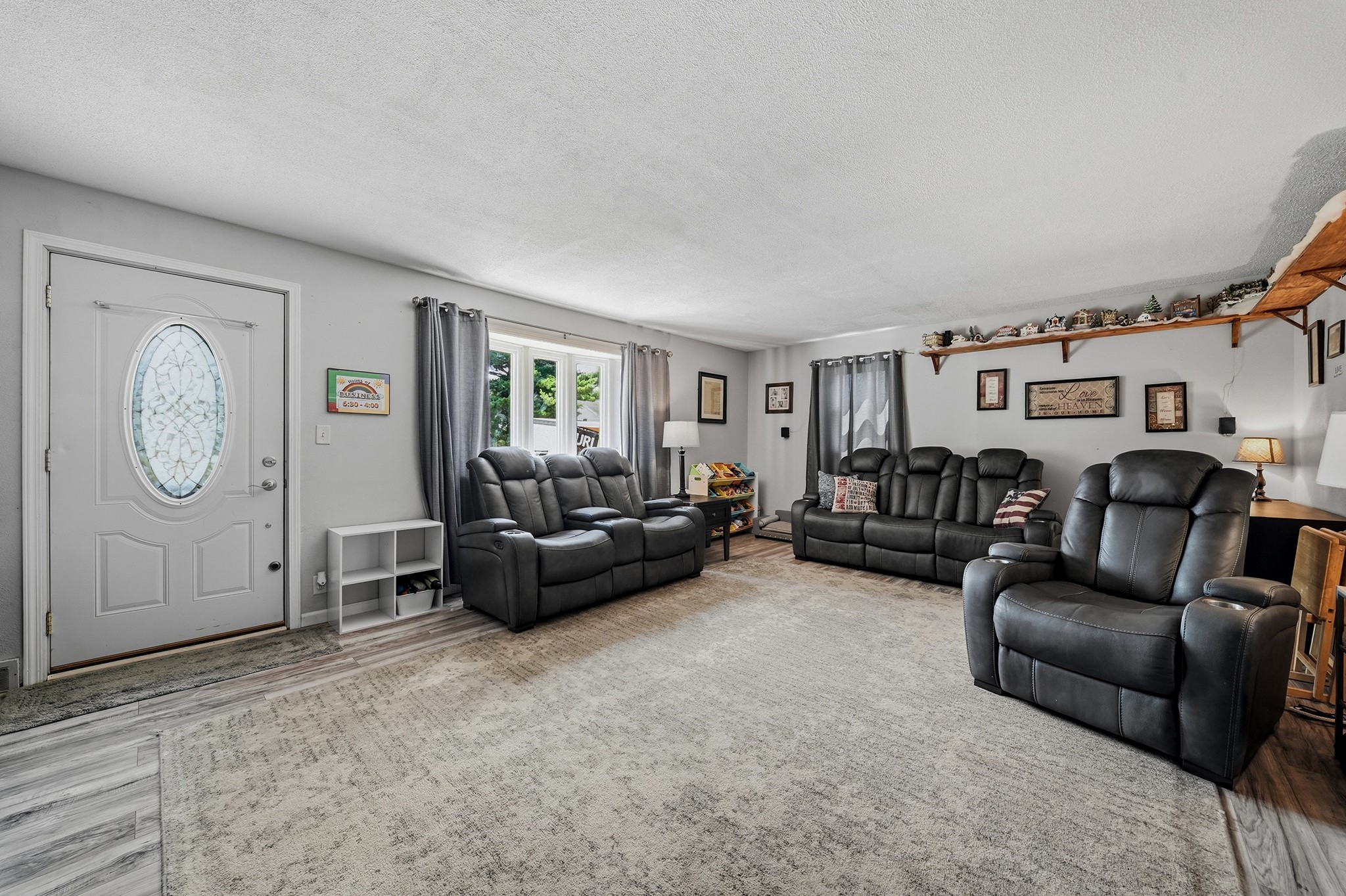 242 2nd Avenue Property Photo 3
