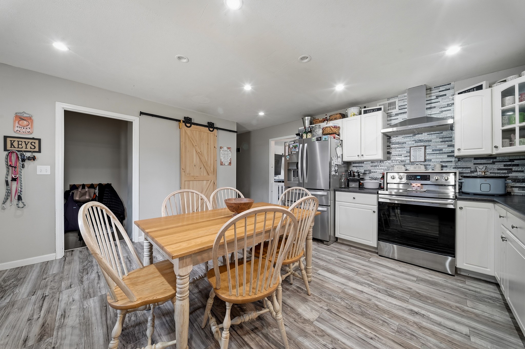 242 2nd Avenue Property Photo 8