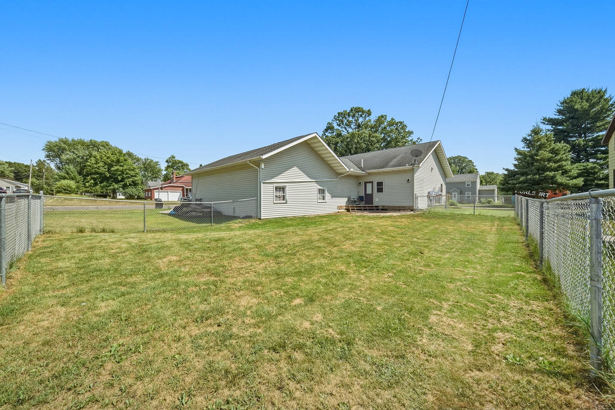 242 2nd Avenue Property Photo 24