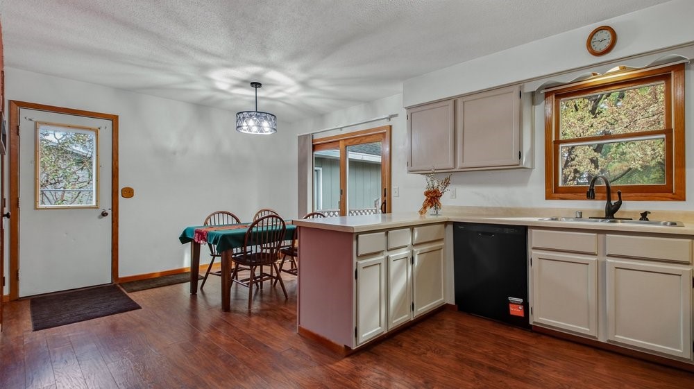 14251 47th Avenue Property Photo 11