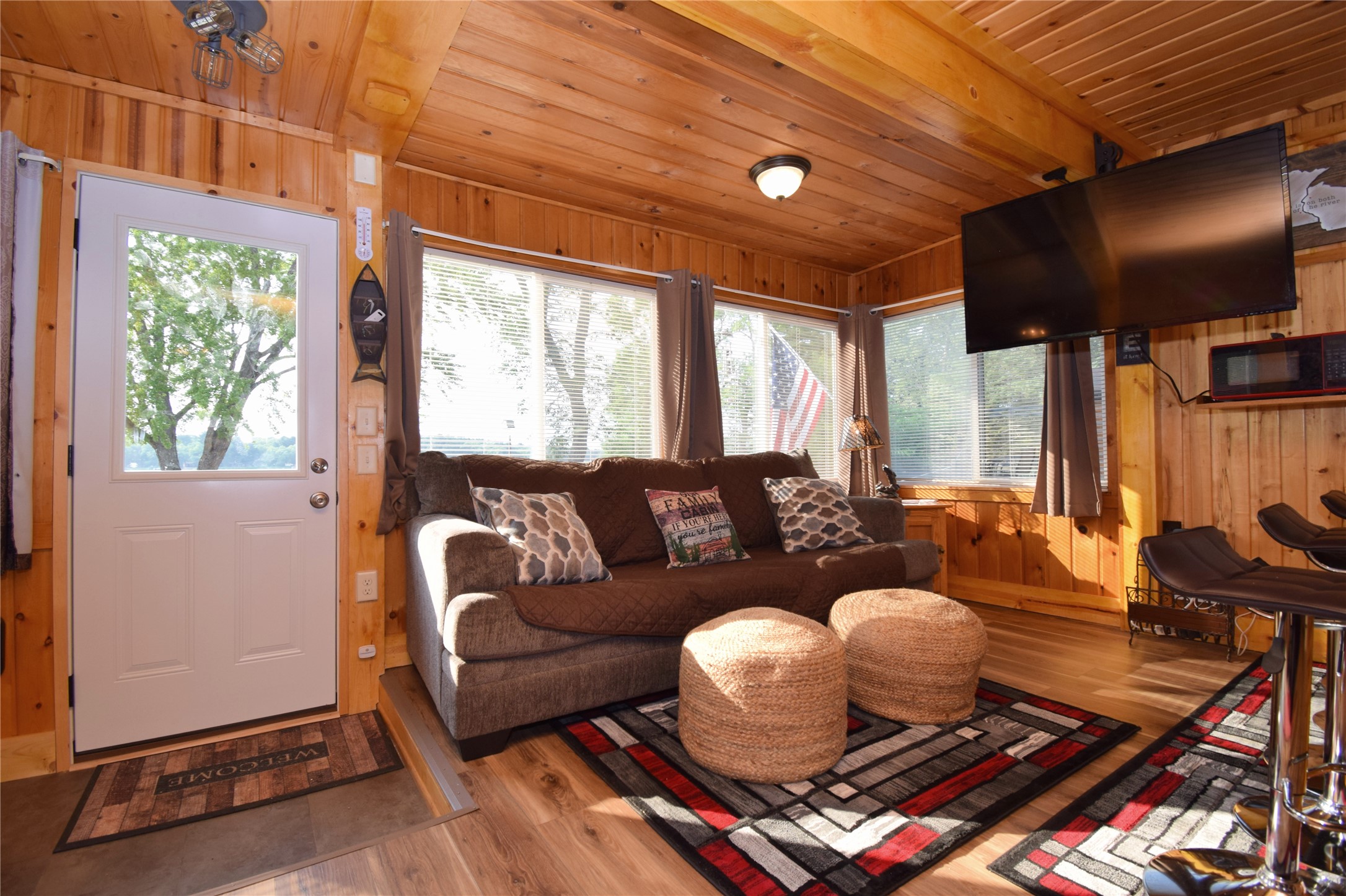 6587 Blue Heron Bay Drive Property Photo 11