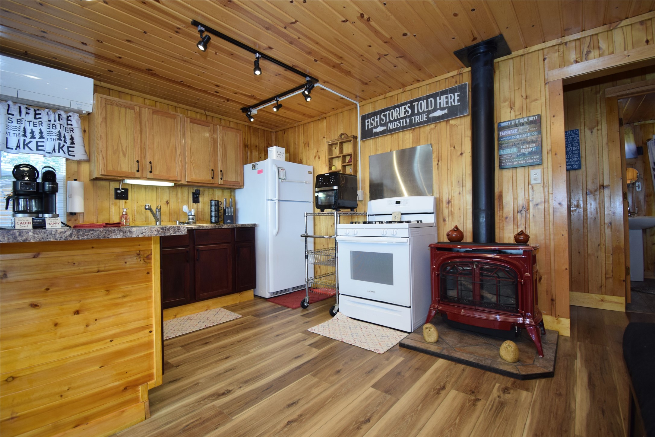 6587 Blue Heron Bay Drive Property Photo 15