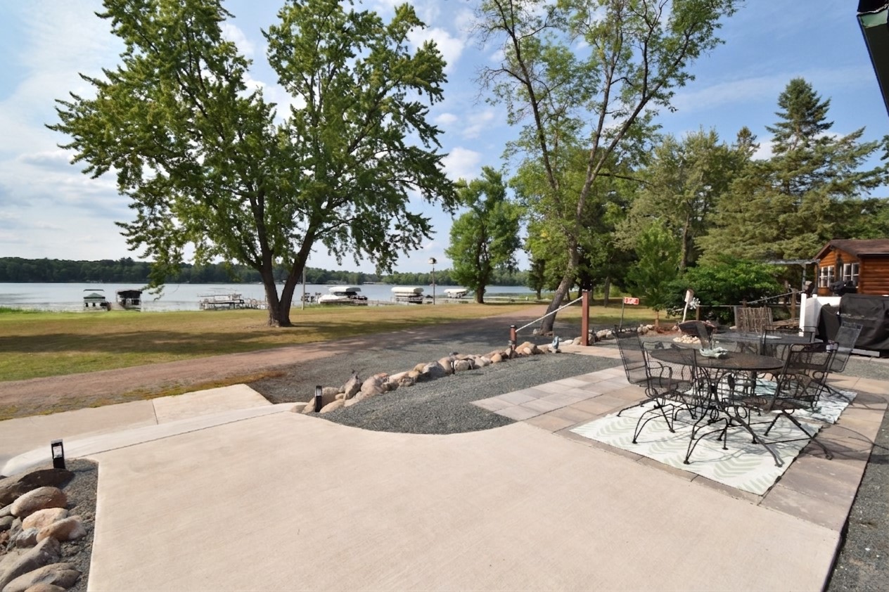 6587 Blue Heron Bay Drive Property Photo 40