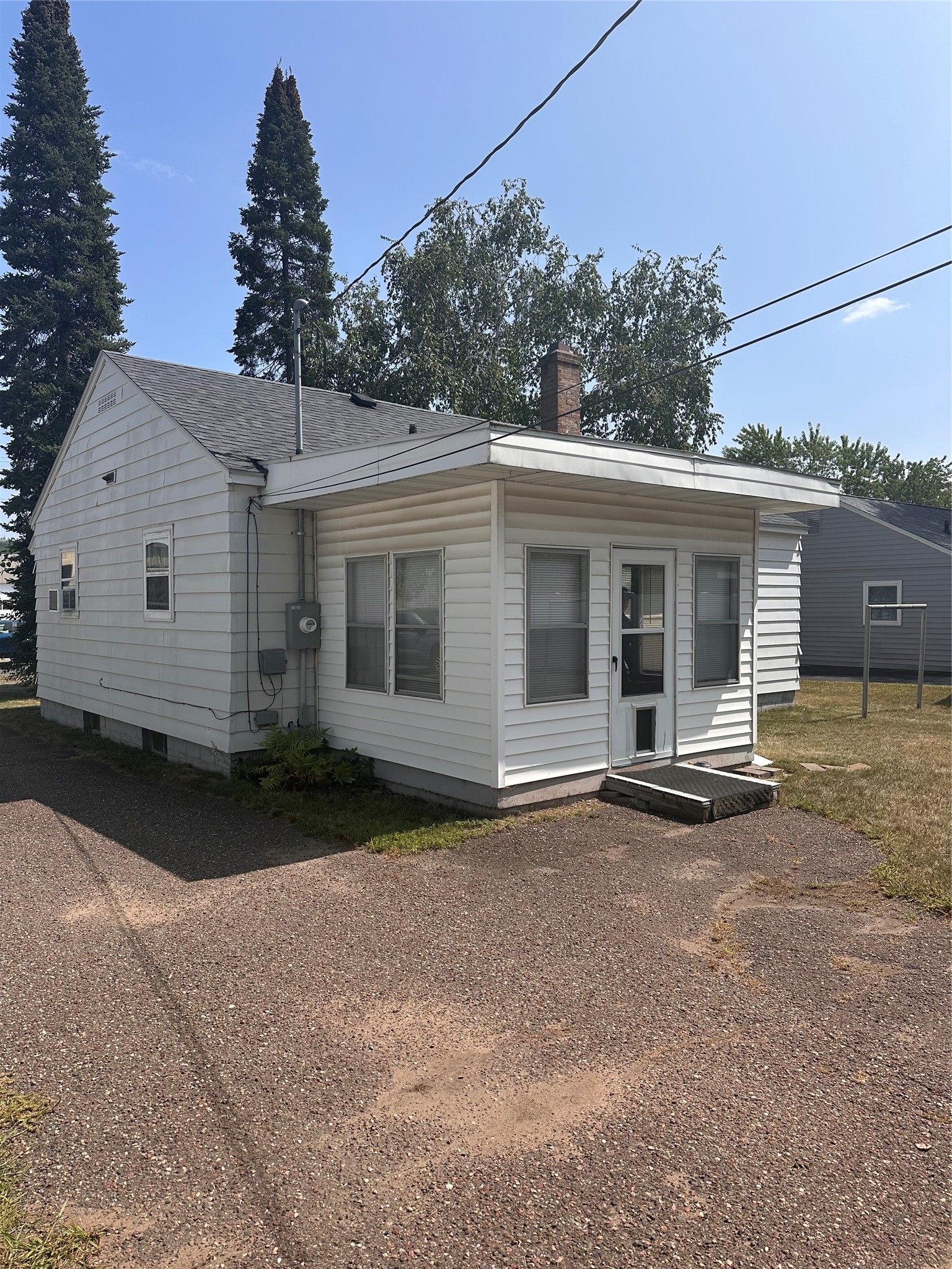 1518 Starr Avenue Property Photo 1